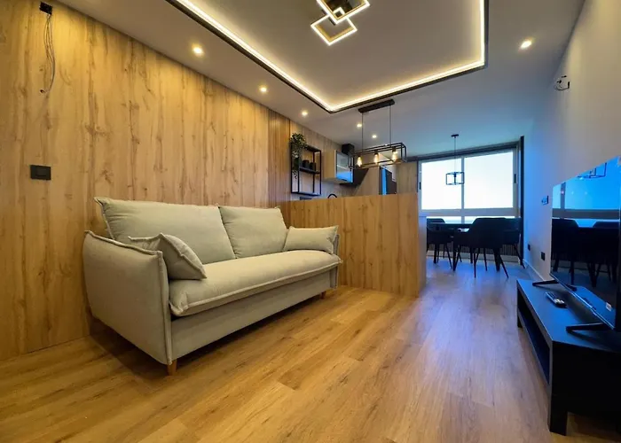 Exclusive Beachfront In - Newly Renovated