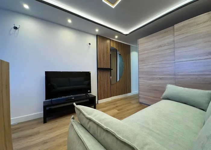 Exclusive Beachfront In - Newly Renovated